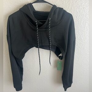 NWT Remidoo Black Cropped Hoodie with Drawstring Large